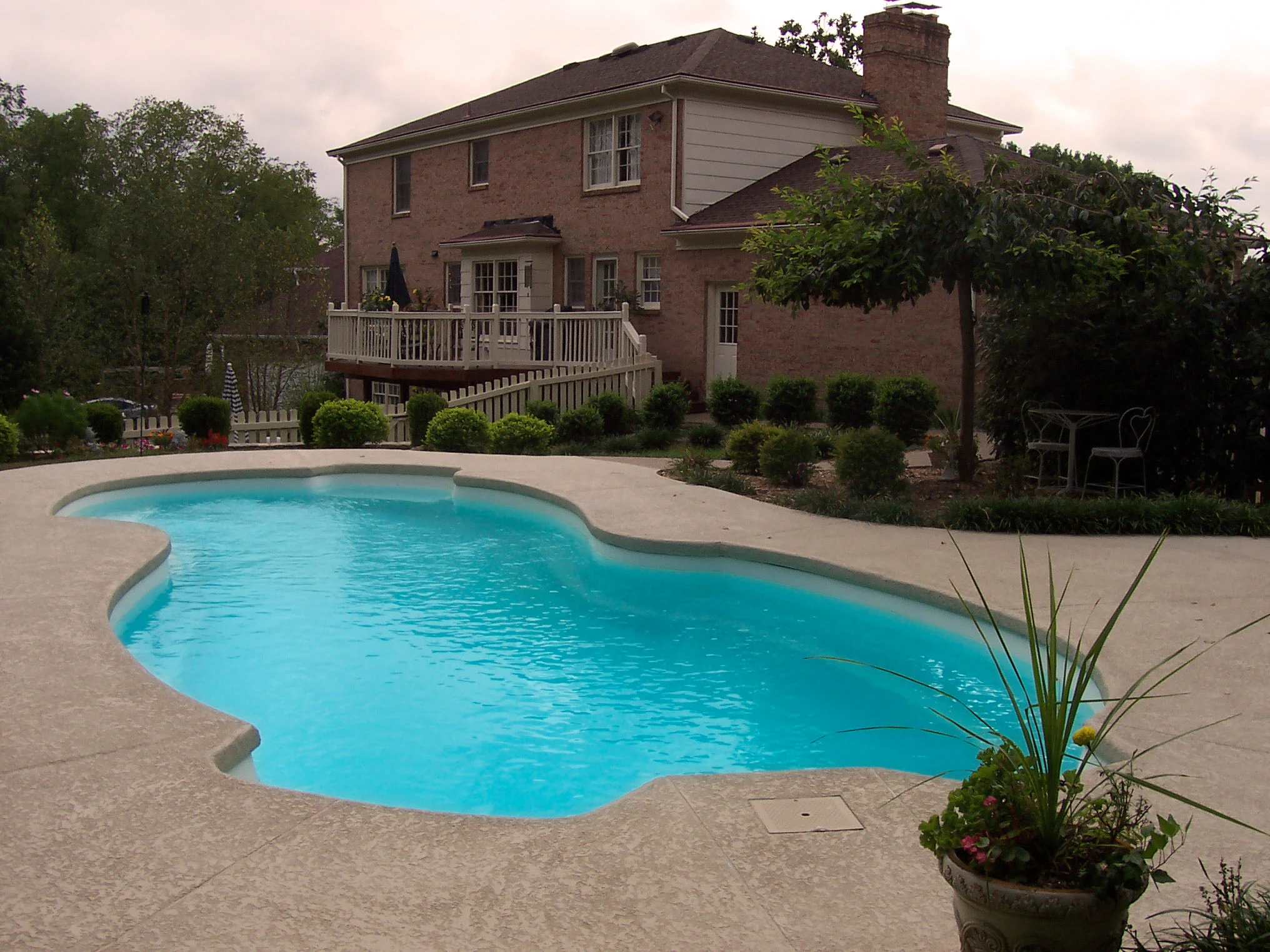Finished backyard pool by Aquatic Concepts